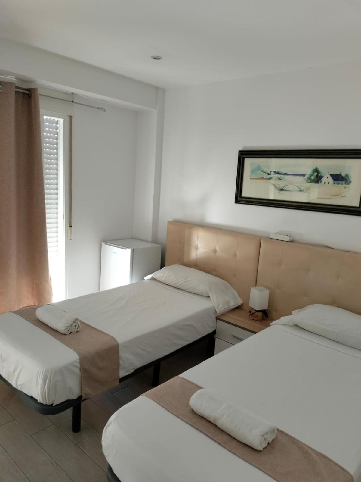 Pension Portugal Alicante Buitenkant foto